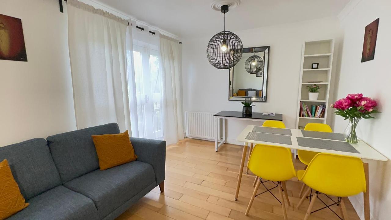 Amazing Location - City Of London- 2 Bedroom Stunning Canal View House With Private Garden,Parking & Balcony Exteriör bild